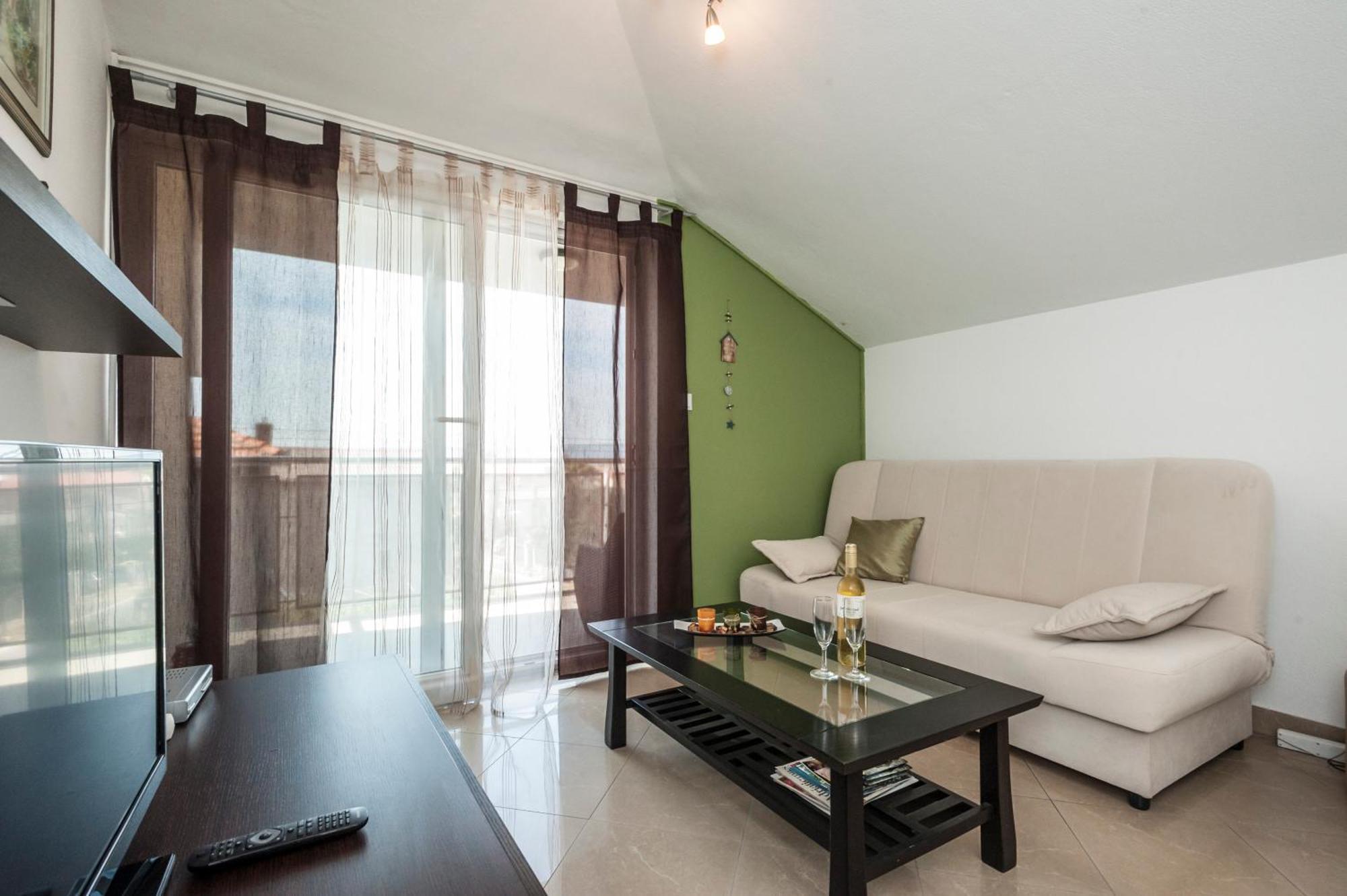 Apartment Tin Kaštela Εξωτερικό φωτογραφία