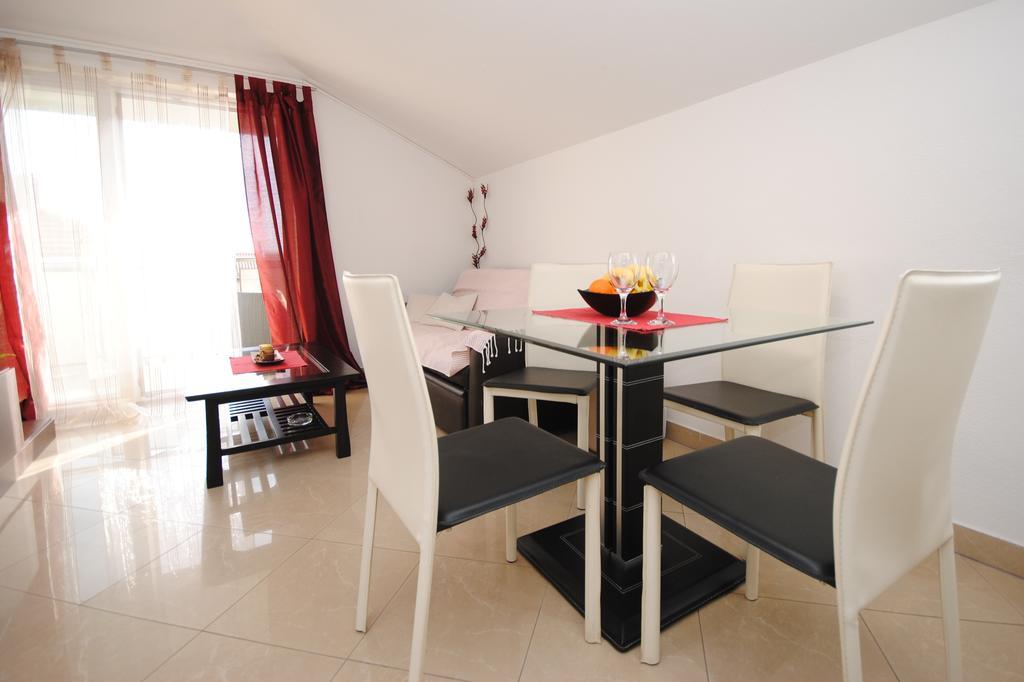 Apartment Tin Kaštela Εξωτερικό φωτογραφία